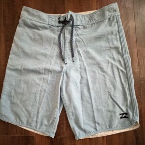 Billabong Men’s 32 Swim Trunks Board Shorts Lined Light Blue Drawstring